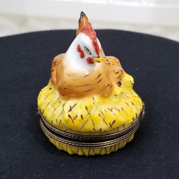 Antique Limoges Peint Main Hen and Chicks Trinket Box Farm Hand Painted - Picture 4 of 8